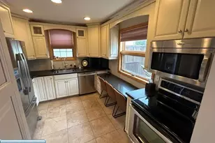 1924 E 10th Ave, Hibbing, MN 55746 - Photo 8