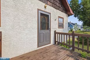 1102 McKinley Ave, Eveleth, MN 55734 - Photo 12