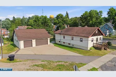 1102 McKinley Ave, Eveleth, MN 55734 - Photo 8
