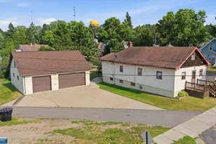1102 McKinley Ave, Eveleth, MN 55734 - Photo 8