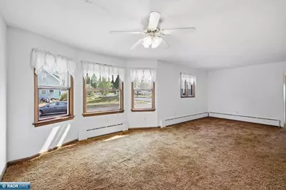 1102 McKinley Ave, Eveleth, MN 55734 - Photo 14
