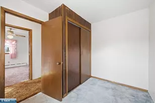 1102 McKinley Ave, Eveleth, MN 55734 - Photo 26