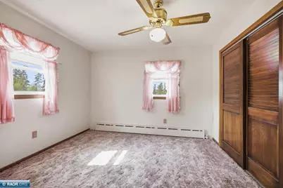 1102 McKinley Ave, Eveleth, MN 55734 - Photo 24