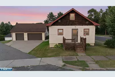 1102 McKinley Ave, Eveleth, MN 55734 - Photo 1