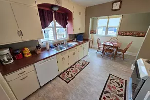 1924 9th Ave E, Hibbing, MN 55746 - Photo 10