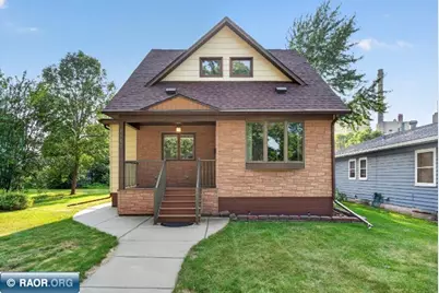 1905 E 8th Ave, Hibbing, MN 55746 - Photo 1