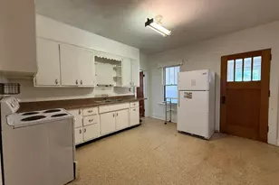 406 6th St SW, Chisholm, MN 55719 - Photo 12