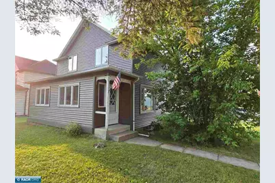 702 NW 6th Street, Chisholm, MN 55746 - Photo 1
