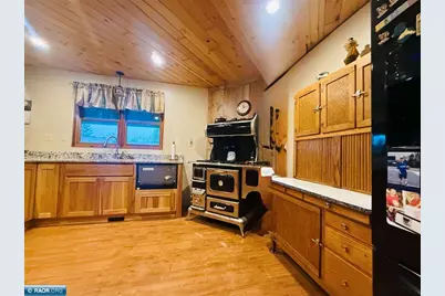 1964 Hwy 5, Hibbing, MN 55746 - Photo 12