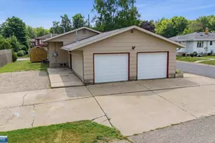 520 W Michigan Ave, Gilbert, MN 55741 - Photo 4