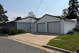 511 W Indiana Ave, Gilbert, MN 55741 - Photo 6