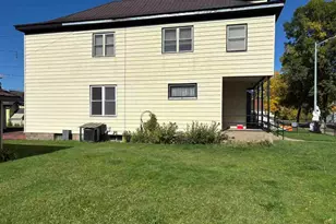 1317 E 13th Ave, Hibbing, MN 55746 - Photo 2