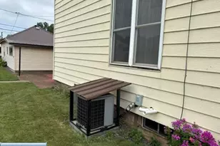 1317 E 13th Ave, Hibbing, MN 55746 - Photo 14