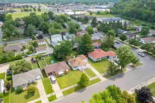 2434 E 9th Ave, Hibbing, MN 55746 - Photo 24