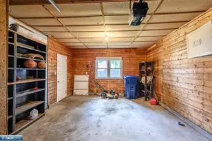 2434 E 9th Ave, Hibbing, MN 55746 - Photo 28