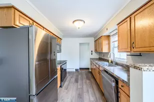 2434 E 9th Ave, Hibbing, MN 55746 - Photo 6