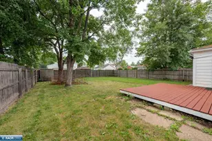 2434 E 9th Ave, Hibbing, MN 55746 - Photo 26