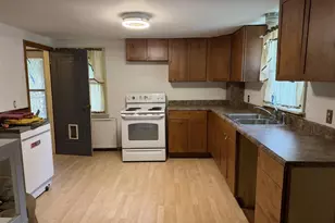 403 N 3rd Ave, Virginia, MN 55792 - Photo 6
