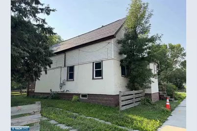 403 N 3rd Ave, Virginia, MN 55792 - Photo 2