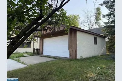 403 N 3rd Ave, Virginia, MN 55792 - Photo 4