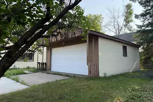 403 N 3rd Ave, Virginia, MN 55792 - Photo 4