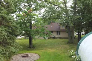 425 E 43rd St, Hibbing, MN 55746 - Photo 12