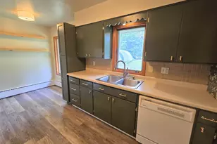 425 E 43rd St, Hibbing, MN 55746 - Photo 26