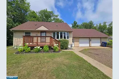 425 E 43rd St., Hibbing, MN 55746 - Photo 1