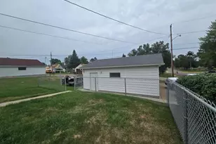 636 1st St, Nashwauk, MN 55769 - Photo 38