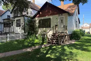 1620 4th Ave E, Hibbing, MN 55746 - Photo 2