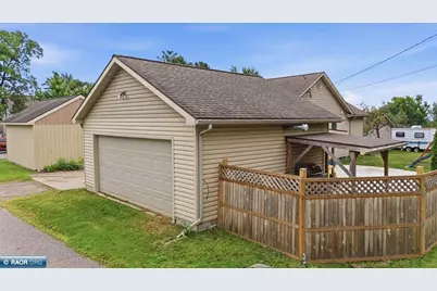107 S Elba Ave, Eveleth, MN 55734 - Photo 4