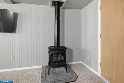 107 S Elba Ave, Eveleth, MN 55734 - Photo 24