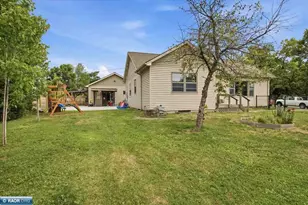 107 S Elba Ave, Eveleth, MN 55734 - Photo 40