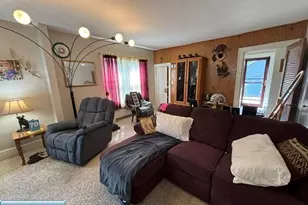 216 E 25th St, Hibbing, MN 55746 - Photo 2