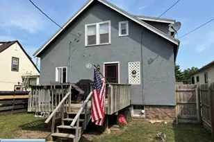 216 E 25th St, Hibbing, MN 55746 - Photo 14