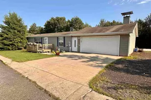 201 Deerwood Dr, Gilbert, MN 55741 - Photo 1