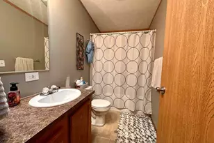 201 Deerwood Dr, Gilbert, MN 55741 - Photo 10