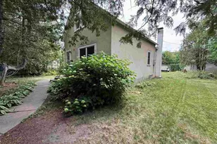 17 1st St NW, Chisholm, MN 55719 - Photo 4