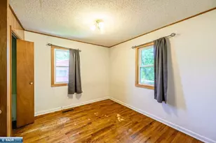 986 Gary St, Calumet, MN 55716 - Photo 16