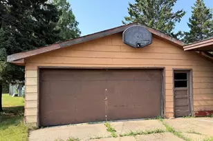 717 Maple Dr, Aurora, MN 55705 - Photo 14