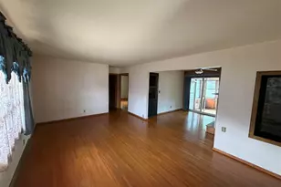 717 Maple Dr, Aurora, MN 55705 - Photo 2