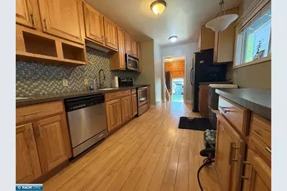 1606 E 3rd Ave E, Hibbing, MN 55746 - Photo 6