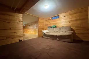 1606 E 3rd Ave E, Hibbing, MN 55746 - Photo 20