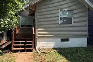 1606 E 3rd Ave E, Hibbing, MN 55746 - Photo 1