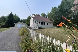 121 Lakewood Dr, Duluth, MN 55804 - Photo 1
