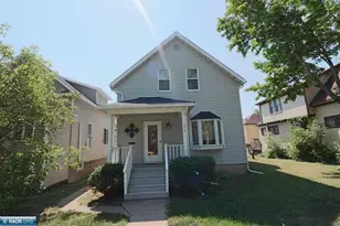 328 10th St S, Virginia, MN 55792 - Photo 2