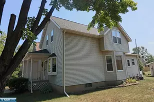 328 10th St S, Virginia, MN 55792 - Photo 4