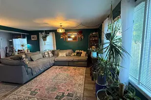219 SW 8th St, Chisholm, MN 55719 - Photo 12