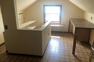1220 E 14th Ave, Hibbing, MN 55746 - Photo 12