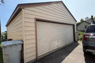 312 1st St SW, Chisholm, MN 55719 - Photo 34
